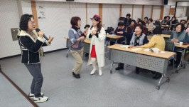 - 덕암대청마을금고 행복노래교실(화) - 인기가수 지중해 2026년2월10일. (진성:잊을건잊어야지) 1회차. 선생님생신축하파티.