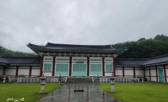 문학기행 이천 시립 박물관 별관 도자기관 - ♣세계 문학가를 찾아서(문학포토기행 / 독서 기록) - 안산여성문학회 안산여성문학회