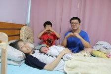 김수연님-청주에서 - 가정분만 한컷! - 자연출산 엄조산원 김수연님-청주에서