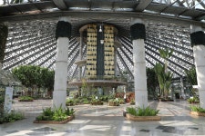 04.16 - 일반 게시판 - 대륜고등학교 제25회(통합49회) 동기회 3.제주(濟州) 서귀포시 색달동 여미지식물원 (如美地植物園) - 2025.04.16 