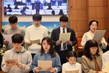 오후예배특송 [3-4구역원일동] - 교회사진방 - 충무제이교회 오후예배특송 [3-4구역원일동]