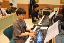 오후예배특송 [5-6구역원일동] - 교회사진방 - 충무제이교회 오후예배특송 [5-6구역원일동]