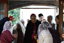25/12/25 수원교구장 이용훈 주교, 화성 성녀루이제의집서 주님 성탄... 이용훈 주교, 화성 성녀루이제의집서 주님 성탄 대축일 낮 미사 집전