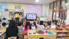 23년 강북구 어린이집 자전거교통안전교육 개최(1) - ◈ 유치원어린이집대상 자전거안전교육(강북구청) - 녹색자전거봉사단연합 23년 강북구... 
