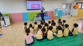고산초등학교병설유치원(5월14일) - ◈ 구로구청,서초구청... 녹색자전거봉사단연합 고산초등학교병설유치원(5월14일)