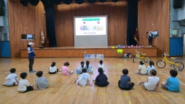 구로구 서울동구로초등학교(7월16일) 3교시 47명 - ◈ 구로구청,서초구청,은평구청자전거교통안전교육 - 녹색자전거봉사단연합 구로구... 