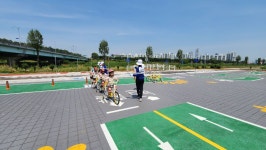 푸른동산 유치원(구로교퉁공원) - ◈ 구로구청,서초구청,은평구청자전거교통안전교육 - 녹색자전거봉사단연합 푸른동산 유치원(구로교퉁공원)