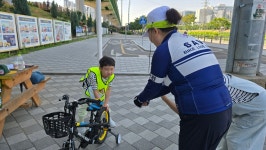 금천구 금나래초교병설유치원(5월18일) 19명 생명어린이집 6명 - ◈ 구로구청,서초구청,은평구청자전거교통안전교육 - 녹색자전거봉사단연합... 