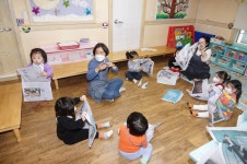 신문지놀이 - 놀며 공부해요-신체,블럭,도예,오르프,체험활동등 - 좋은아침아트엔짐어린이집 신문지놀이