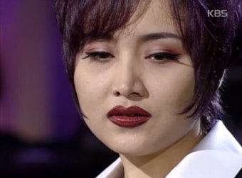 파리 시내는 가수 이소라님으로 가득하다 - Soul Lounge - 소울드레서 (SoulDresser) 소울드레서 (SoulDresser)
