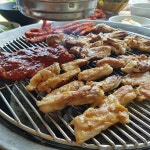 원래 숯불에 구워 먹는거라는 춘천 닭갈비 - Soul Lounge - 소울드레서 (SoulDresser) 소울드레서 (SoulDresser)