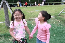 추석 맞이 엉덩이 씨름 & 바깥놀이 - ············ 푸른바다(만5세) - 사랑속에서 꿈을 키우는 세계로교회 부설 제일어린이집 추석 맞이... 