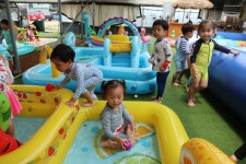 시원한 여름보내기 2탄! - ············ 고운햇살(만2세) - 사랑속에서 꿈을 키우는 세계로교회 부설 제일어린이집 시원한 여름보내기 2탄!