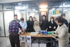 바오로에프앤비 | 성야 – 밤 미사 뒷풀이 1번 – 2025. 12. 24. - 본당소식 - 용계성당 성야 – 밤 미사 뒷풀이 1번 – 2025. 12. 24.