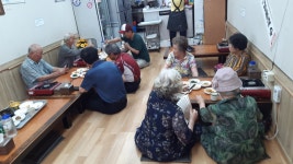 Re: 2025-07-21~23- 수요영상 - □신노인 (新老人) 학습장 - 은빛둥지-신노인(新老人)-노인들의 화려한 변신 Re: 2025-07-21~23- 수요영상