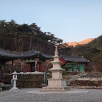 어떤 일이던 일어난다 - 구례 삼정사스님 산사의 편지 - 아미타불과 함께하는 마음의 고향 무주선원 어떤 일이던 일어난다