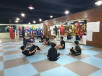 운동하기는 가장 편하고 좋습니다 - 운동사진 - 슈퍼스타짐본관 (킥복싱다이어트,복싱,헬스,무에타이.) 운동하기는 가장 편하고 좋습니다