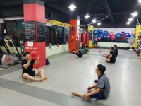 언제나 변하게 다시 올 수 있는 체육관 - 운동사진 - 슈퍼스타짐본관 (킥복싱다이어트,복싱,헬스,무에타이.) 언제나 변하게 다시 올 수 있는 체육관