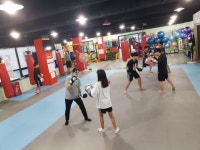 제일 늦게까지 운영하는 체육관 - 운동사진 - 슈퍼스타짐본관 (킥복싱다이어트,복싱,헬스,무에타이.) 제일 늦게까지 운영하는 체육관