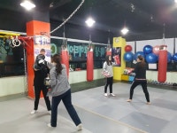 제일 즐겁게 운동하는 곳 - 운동사진 - 슈퍼스타짐본관 (킥복싱다이어트,복싱,헬스,무에타이.) 제일 즐겁게 운동하는 곳