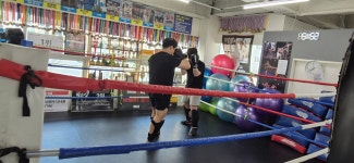 주말에도 노력하는 체육관 - 운동사진 - 슈퍼스타짐본관 (킥복싱다이어트,복싱,헬스,무에타이.) 주말에도 노력하는 체육관