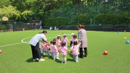 5월 테마데이 : 신나는 공놀이 🪩 - 화랑행사 및 견학 - 국공립 화랑어린이집 입니다. 5월 테마데이 : 신나는 공놀이 🪩