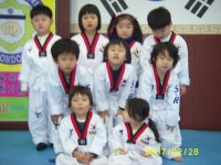 단체사진 - S - 2 0 0 7 - R - SR태권도장 단체사진