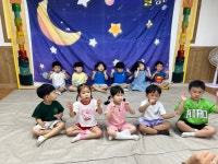 🏳️🌈오감 톡톡🏳️🌈 ＜별 조각 상점＞ - 나무향기(5세이한비선생님) - 송천동트는어린이집 🏳️‍🌈오감 톡톡🏳️‍🌈 ＜별 조각... 