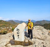 붉게 물든 선운산 단풍 ( 2025년11월9일) - 정기 산행사진─┐ - 반더룽산악회 붉게 물든 선운산 단풍 ( 2025년11월9일)