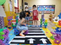 쌓기, 역할 ㅡ 횡단보도 건너기 - 달님반 - 삼천포 큰별어린이집 쌓기, 역할 ㅡ 횡단보도 건너기