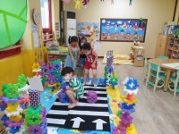 쌓기, 역할 ㅡ 횡단보도 건너기 - 달님반 - 삼천포 큰별어린이집 쌓기, 역할 ㅡ 횡단보도 건너기