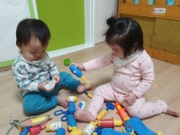 소담이와 하민이예요~^^ - 단비반 - 영세아 전용 신나는 자연 어린이집 소담이와 하민이예요~^^