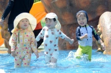 새솔1반)생명누리 물놀이장2 - 2025년 새솔1반 앨범 - 한흐름 키즈스쿨 새솔1반)생명누리 물놀이장2