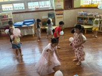 퍼포먼스미술(무지개물고기)/영어 - 사랑가득친구들 - 꿈돌이예능어린이집 퍼포먼스미술(무지개물고기)/영어