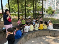 형님들이랑 우리랑 함께 간 마트🍉🧋🍑🥦🥬 - 사랑가득친구들 - 꿈돌이예능어린이집 형님들이랑 우리랑 함께 간 마트🍉🧋🍑🥦🥬