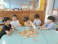 꼬모아르떼ㆍ책읽는 아이들 - 슬기롭고지혜로운친구들 - 꿈돌이예능어린이집 꼬모아르떼ㆍ책읽는 아이들