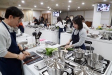 만들어보니 - ♤ 자 유 게 시 판 - 한국전통주연구소, Studio Sool 2시간 기다려 먹었던 ‘제주의 맛’…고사리육개장 만들어보니