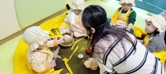 녹두 삼계탕을 만들어요~^^ 서구 관저동 마음어린이집 - photo 2025 - 마음 어린이집 녹두 삼계탕을 만들어요~^^ 서구 관저동 마음어린이집