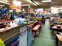 매운 순대볶음이 아닌 하얀 순대볶음, 서울 관악구 신림동 순대타운... 공간 매운 순대볶음이 아닌 하얀 순대볶음, 서울 관악구 신림동 순대타운