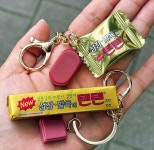 약국에서 텐텐 사면 준다는 텐텐 키링....jpg - 신문제작부 - 알 수 없는 동아리⠀ 약국에서 텐텐 사면 준다는 텐텐 키링....jpg