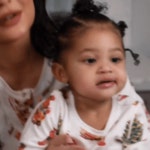 카일리 제너 육아 잘한다고 댓글 달리는 영상 - 막이슈 - 쭉빵카페 카일리 제너 육아 잘한다고 댓글 달리는 영상