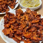 혀가 얼얼해지는 매운 맛으로 스트레스 풀기 좋은 닭발 맛집 BEST5... 공간 혀가 얼얼해지는 매운 맛으로 스트레스 풀기 좋은 닭발 맛집 BEST5