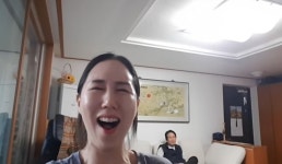 [에나스쿨] 딸이 결혼해서 너~~무 행복한 아버님 - 악플달면 쩌리쩌려버려 - ＊여성시대＊ 차분한 20대들의 알흠다운 공간 [에나스쿨] 딸이... 