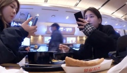 사람들이 못알아봐서 당황한 수지 - 악플달면 쩌리쩌려버려 - ＊여성시대＊ 차분한 20대들의 알흠다운 공간 사람들이 못알아봐서 당황한 수지