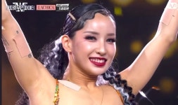 프듀시절 청하 응원하러 왔었던 리안….jpg - 악플달면 쩌리쩌려버려... 20대들의 알흠다운 공간 프듀시절 청하 응원하러 왔었던 리안….jpg