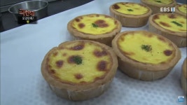 [극한직업] 쉴 새 없이 돌아가는 빵 공장의 하루 - 악플달면... 차분한 20대들의 알흠다운 공간 [극한직업] 쉴 새 없이 돌아가는 빵 공장의 하루