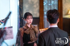 [호텔 델루나] 장만월 코디 모음.jpg (스압) - 악플달면 쩌리쩌려버려... 차분한 20대들의 알흠다운 공간 [호텔 델루나] 장만월 코디 모음.jpg (스압)