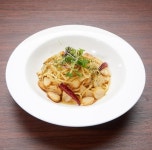 배달시켜먹기엔 돈아까운 메뉴 파스타 vs 떡볶이 - 악플달면... 차분한 20대들의 알흠다운 공간 배달시켜먹기엔 돈아까운 메뉴 파스타 vs 떡볶이