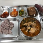 과천중학교 구내식당 | 구내식당 밥🍚 - 악플달면 쩌리쩌려버려 - ＊여성시대＊ 차분한 20대들의 알흠다운 공간 구내식당 밥🍚