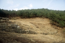 익산토성에서 백제 봉축과 옻칠갑옷이 발견 - 악플달면 쩌리쩌려버려... 차분한 20대들의 알흠다운 공간 익산토성에서 백제 봉축과 옻칠갑옷이 발견